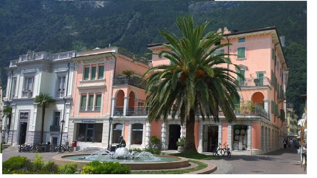 Villa Aranci Downtown Riva del Garda Exterior photo